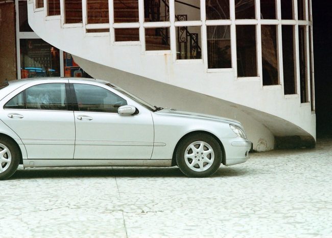 car-1232347.jpg